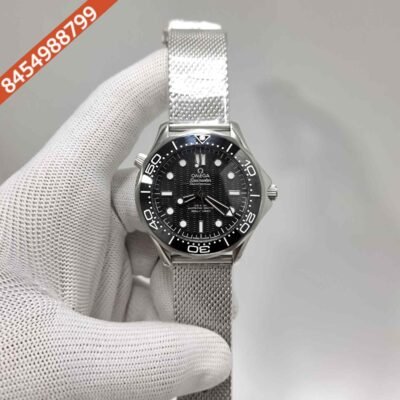 Omega Seamaster Professional Diver 300M Steel Black Dial Extra Black Rubber Strap Swiss Automatic Watch